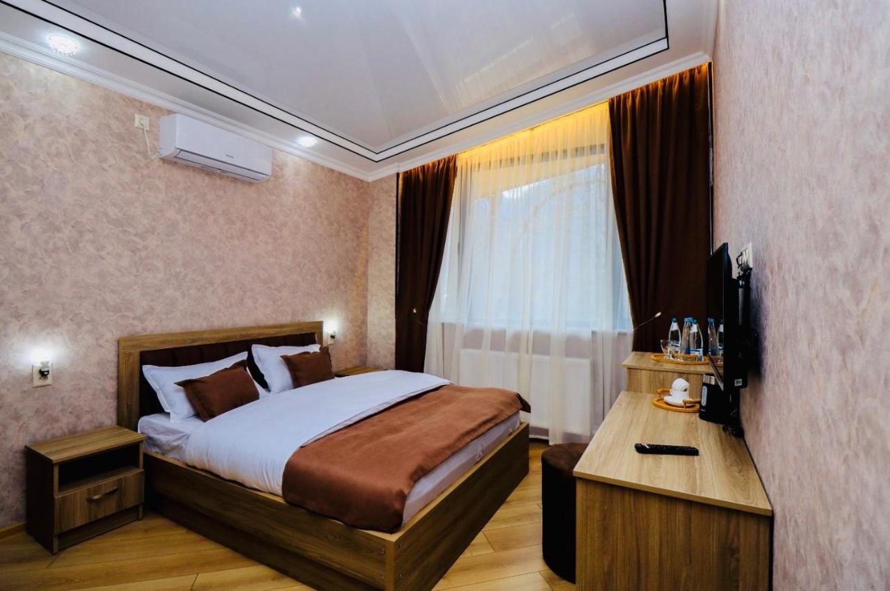 Hotel Evergreen Bordžomi Exteriér fotografie