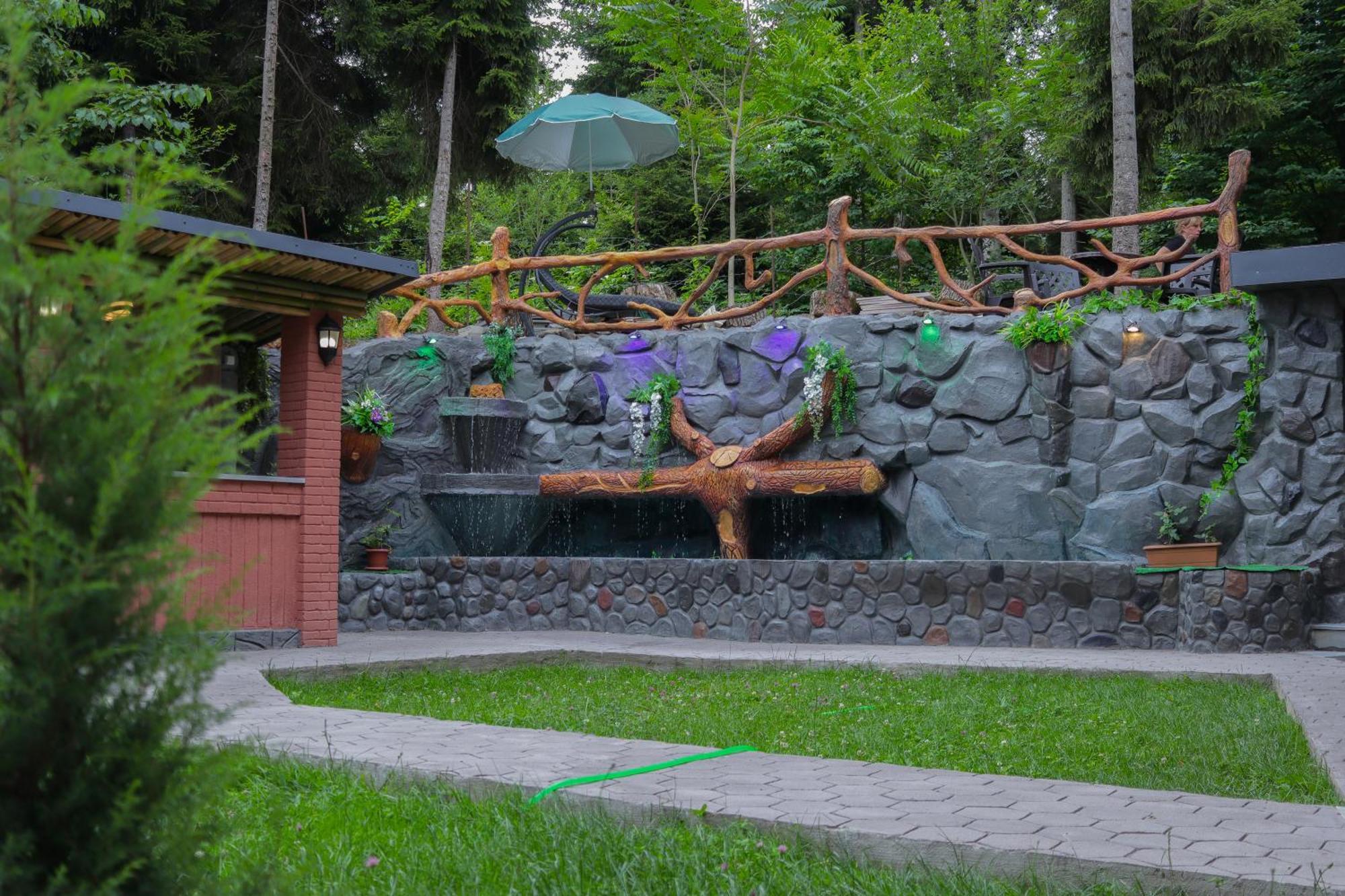 Hotel Evergreen Bordžomi Exteriér fotografie